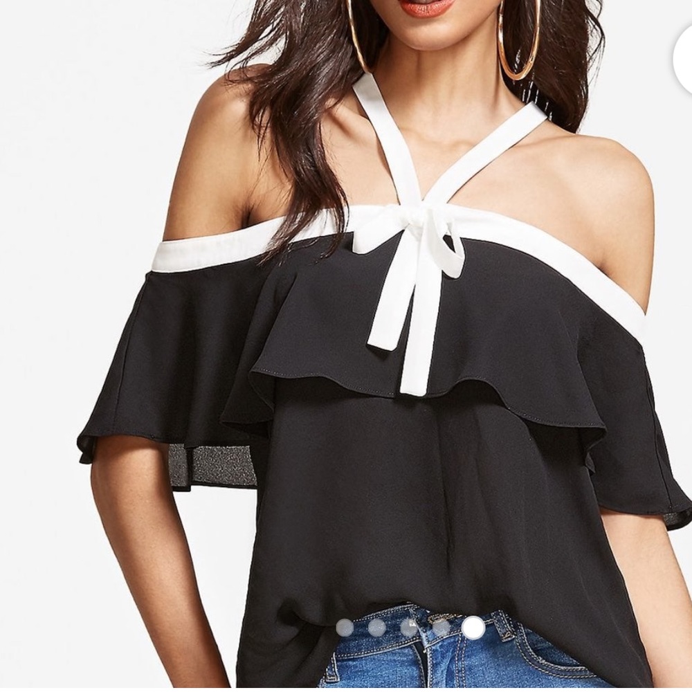 Vince Camuto Black / Cream Off Shoulder Blouse 👑  ruffle off the shoulder top